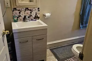 421 W Marshall St, Norristown, PA 19401 - Photo 4