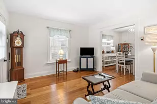 329 N Tyson Ave, Glenside, PA 19038 - Photo 4