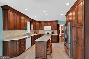 372 High St, Souderton, PA 18964 - Photo 2