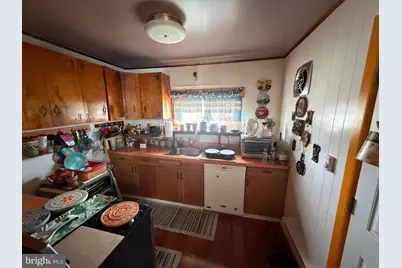 145 Jefferson Street, Bridgeport, PA 19405 - Photo 4