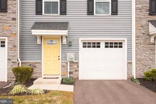 110 Nelson Ln, Pottstown, PA 19464 - Photo 2