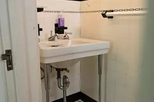 1401 Pine St, Norristown, PA 19401 - Photo 24