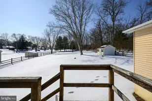 2013 Walters Rd, Green Lane, PA 18054 - Photo 6