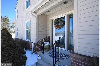 210 Pinecrest Lane, Lansdale, PA 19446 - Photo 4