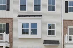 18 Anderson Dr, Bridgeport, PA 19405 - Photo 2