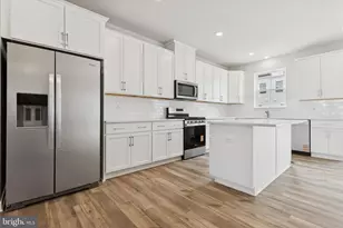 18 Anderson Dr, Bridgeport, PA 19405 - Photo 6