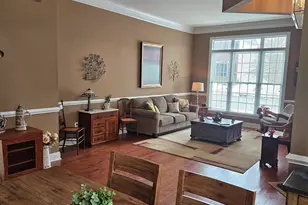 458 Peters Way, Phoenixville, PA 19460 - Photo 2