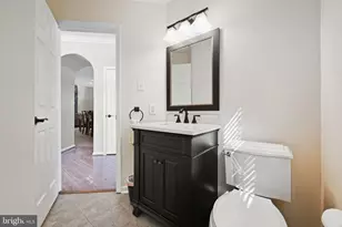 727 Sourwood Ln, Collegeville, PA 19426 - Photo 14