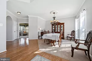 727 Sourwood Ln, Collegeville, PA 19426 - Photo 6