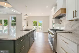 310 W 5th Ave, Conshohocken, PA 19428 - Photo 4