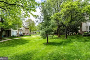 1005 Foxmeadow Dr, Royersford, PA 19468 - Photo 28