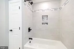 61 S Park Ave, Norristown, PA 19403 - Photo 42