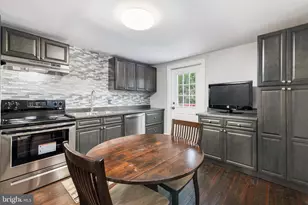 1010 Mt Pleasant Ave, Wayne, PA 19087 - Photo 6