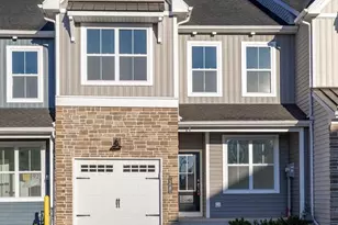 28 Ironwood Dr, Royersford, PA 19468 - Photo 1