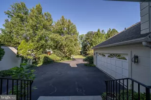 707 Canterbury Ln, Villanova, PA 19085 - Photo 2