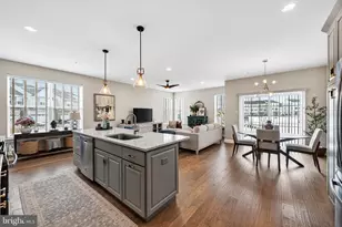 323 Ridgewood Dr, Royersford, PA 19468 - Photo 8