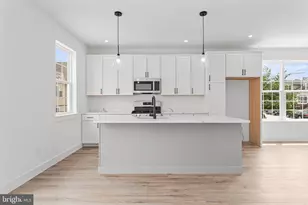 213 W 8th St, Bridgeport, PA 19405 - Photo 2