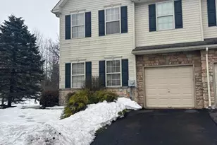1901 Royal Ct, Royersford, PA 19468 - Photo 2