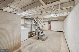 103 W 3rd St, Bridgeport, PA 19405 - Photo 20