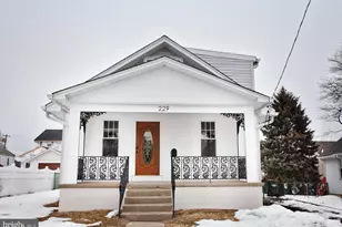 229 Warren St, Willow Grove, PA 19090 - Photo 2