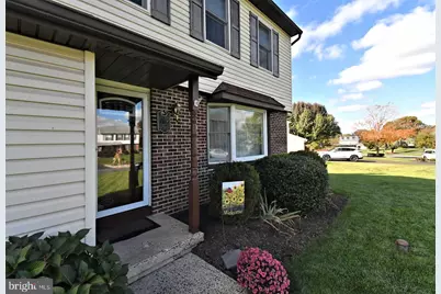 381 Courtland Avenue, Harleysville, PA 19438 - Photo 2