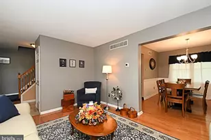 381 Courtland Ave, Harleysville, PA 19438 - Photo 6