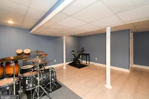 381 Courtland Ave, Harleysville, PA 19438 - Photo 34