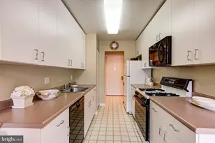 1655 Oakwood Dr, Penn Valley, PA 19072 - Photo 20