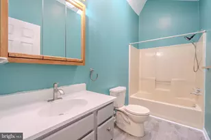 237 Lawndale Ave, King of Prussia, PA 19406 - Photo 14