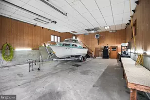 211 Spring Mt Rd, Schwenksville, PA 19473 - Photo 28