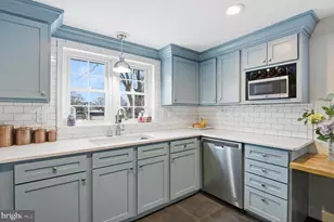 21 W Cherry Ln, Royersford, PA 19468 - Photo 6