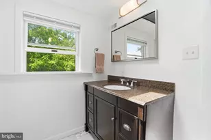 2037 Harts Ln, Conshohocken, PA 19428 - Photo 12