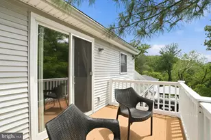 2037 Harts Ln, Conshohocken, PA 19428 - Photo 40