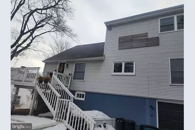 2037 Harts Lane, Conshohocken, PA 19428 - Photo 2