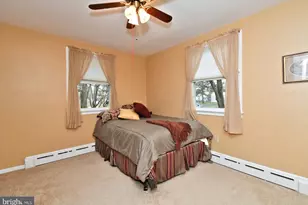 725 Mine Hill Rd, Schwenksville, PA 19473 - Photo 18