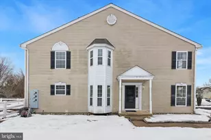 711 Bayonet Ct, Collegeville, PA 19426 - Photo 2