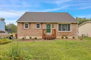 1013 Glasgow St, Pottstown, PA 19464 - Photo 1
