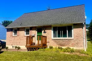 1013 Glasgow St, Pottstown, PA 19464 - Photo 1