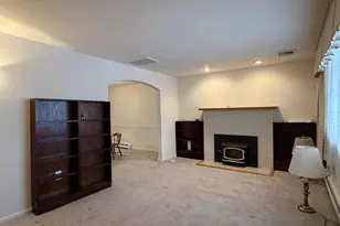 629 Conestoga Ln, Lansdale, PA 19446 - Photo 4