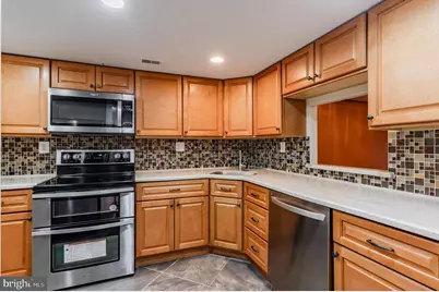 1217 Stonybrook #1217, Norristown, PA 19403 - Photo 4