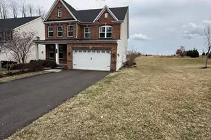 2575 Bailey Cir, Huntingdon Valley, PA 19006 - Photo 2