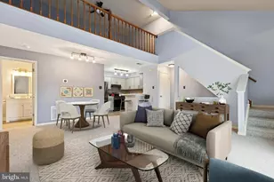 714 Foxmeadow Dr, Royersford, PA 19468 - Photo 2