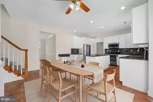 817 Arrowhead Ln, Harleysville, PA 19438 - Photo 2