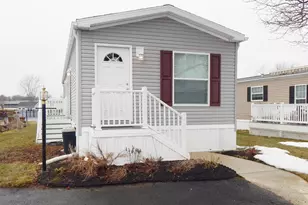 124 Parkside Ct, North Wales, PA 19454 - Photo 1