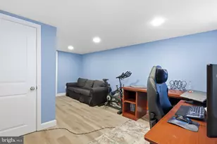 312 E Rambo St, Bridgeport, PA 19405 - Photo 24