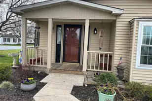 11 Oakplace Ct W, Harleysville, PA 19438 - Photo 1