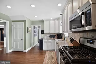 323 W Waverly Rd, Glenside, PA 19038 - Photo 14