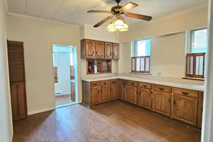 115 W 4th St, Bridgeport, PA 19405 - Photo 18