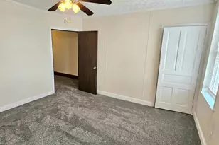 115 W 4th St, Bridgeport, PA 19405 - Photo 30