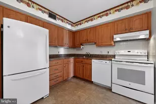 11205 Valley Forge Cir, King of Prussia, PA 19406 - Photo 12